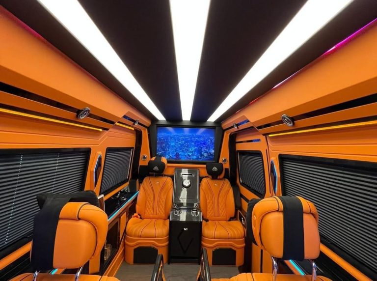 istanbul-vip-oto-dizayn-uygulamasi, panelvan-servis-araci-raf-sistemleri, dokdoor-otomotiv-ic-mekan-kaplama