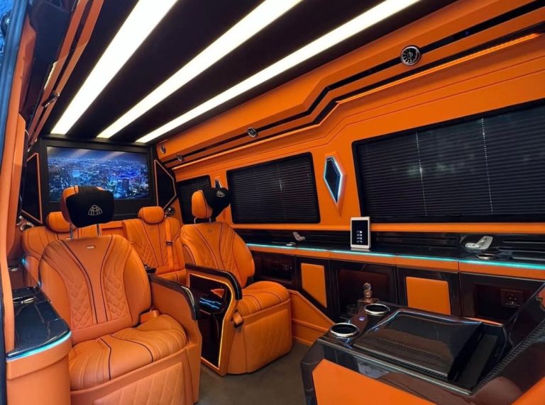 istanbul-vip-oto-dizayn-uygulamasi, panelvan-servis-araci-raf-sistemleri, dokdoor-otomotiv-ic-mekan-kaplama